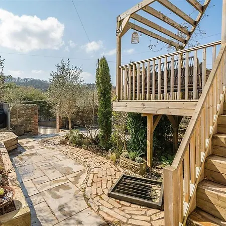 With Amazing Terrace, 10 Guests 5 Bedroom Apartmán